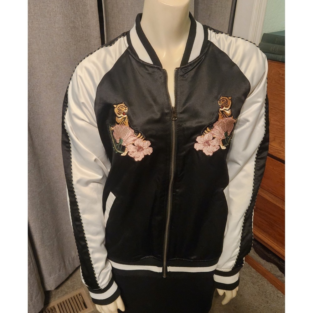 VANS CALIFORNIA Black White Souvenir Bomber Tiger Embroidered Jacket Women's M